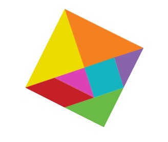 Niños jugando con piezas de tangram